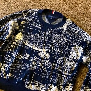 Tommy Hilfiger map sweater sold out everywhere else!